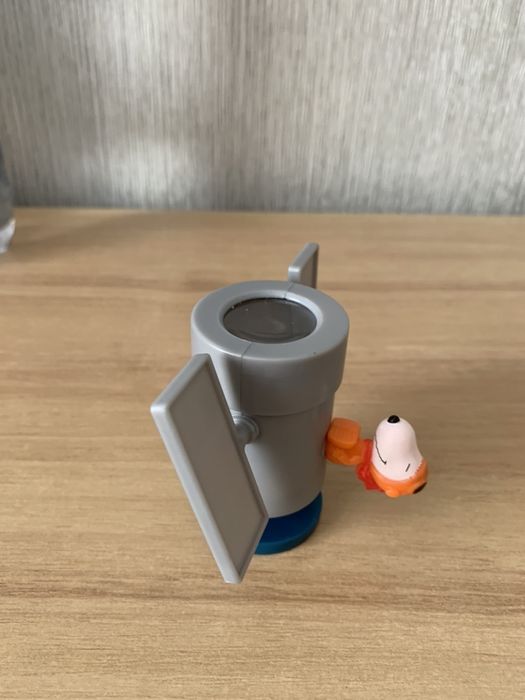 Іграшки Киндер сюрприз игрушки