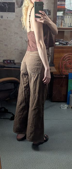 Джинси  коричневі Bershka