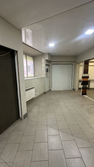 Продаж; приміщення; Чернівці; центр; фасад