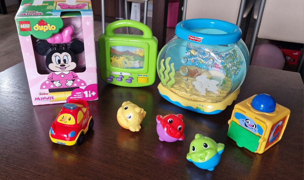 Zestaw zabawek Lego i Fisher Price