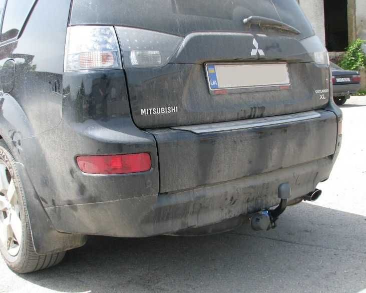Фаркоп на Mitsubishi Outlander XL. Причіпний пристрій аутлендер
