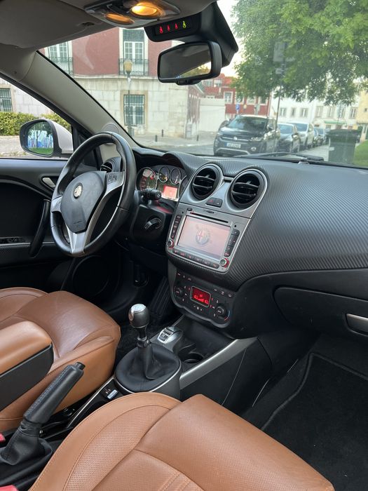 Alfa Romeu Mito  - Elegante e Versatil