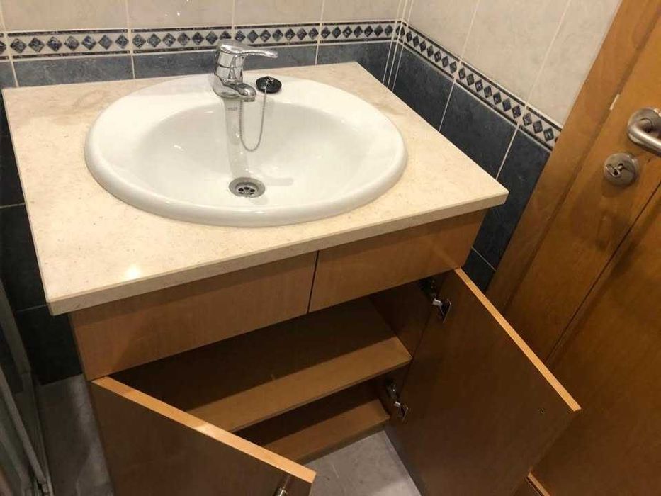 Móvel Casa de Banho ROCA (80x57x85) - Bom Estado - Com Lavatorio