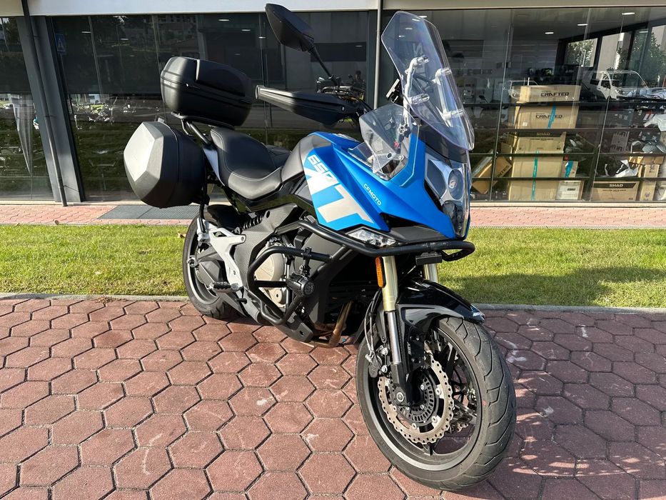 CF Moto 650MT punhos aqu, farois aux, malas