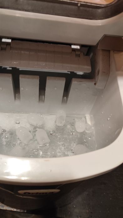 Máquina de fazer gelo