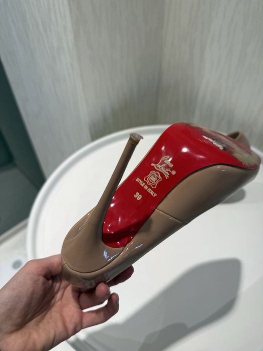 Туфлі christian louboutin