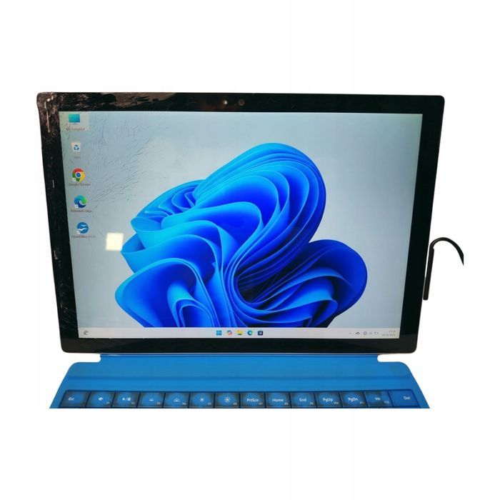 Microsoft Surface Pro 4 (1724) i5-6300U 8GB RAM 256SSD Win11