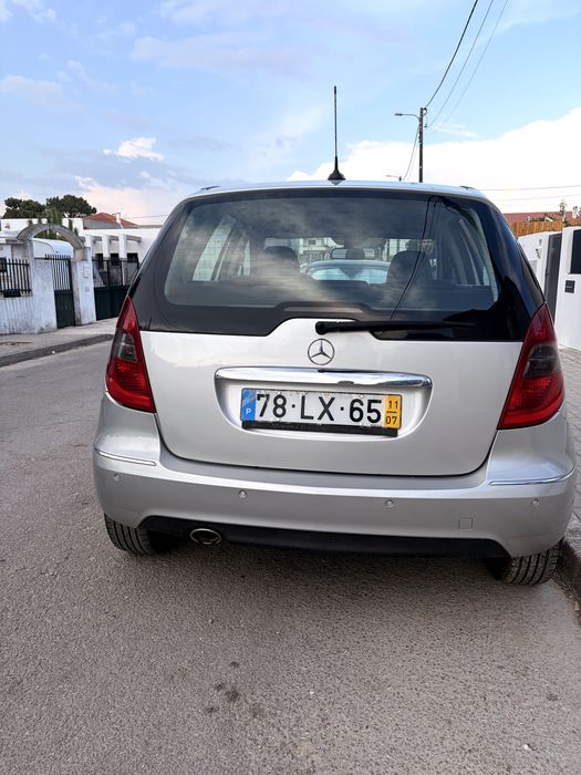 Mercedes-Benz Classe A A180 CDI Automático (2011)