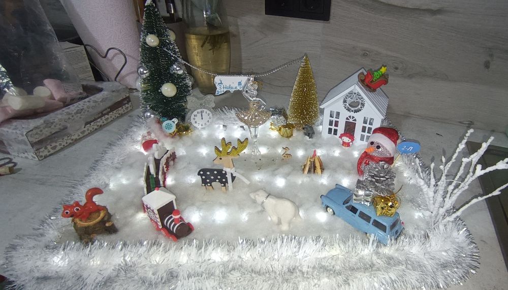 Шкільна поробка зимова казка.