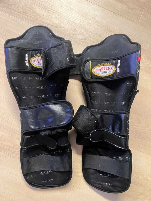 Nagolenniki, ochraniacze na piszczel, stope, kickboxing MASTERS L