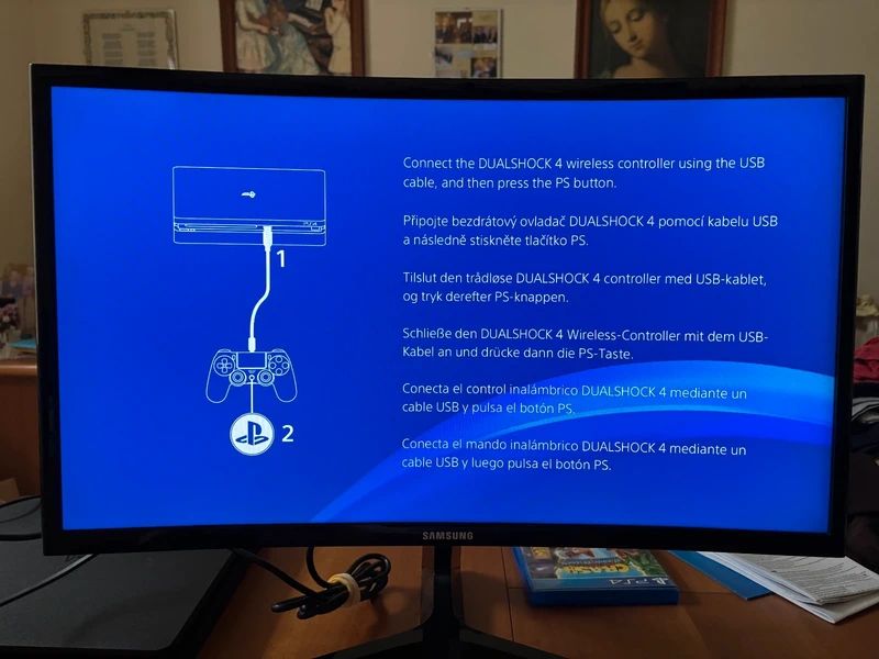 PS4 Slim Consola + Jogo Crash Bandicoot