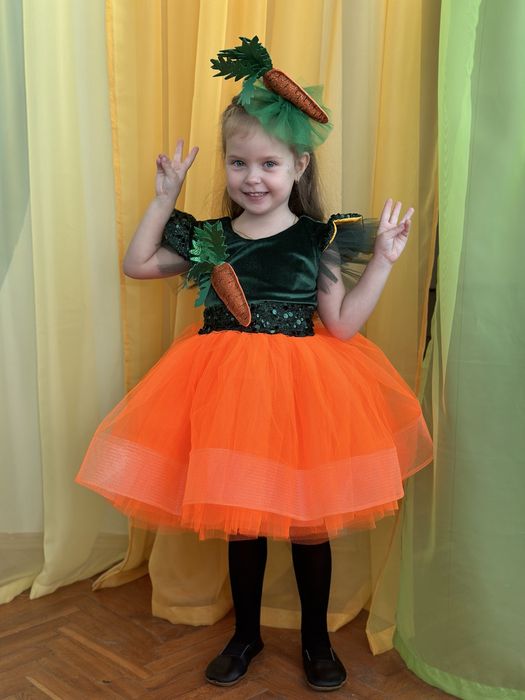 Сукня морквинки, апельсинки 4-5 років