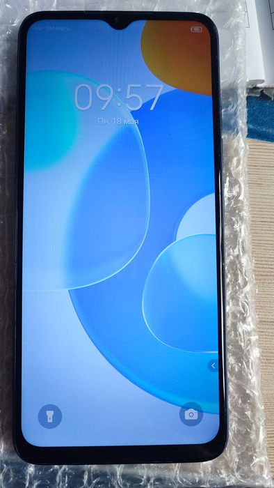 Мобільний телефон TECNO SPARK