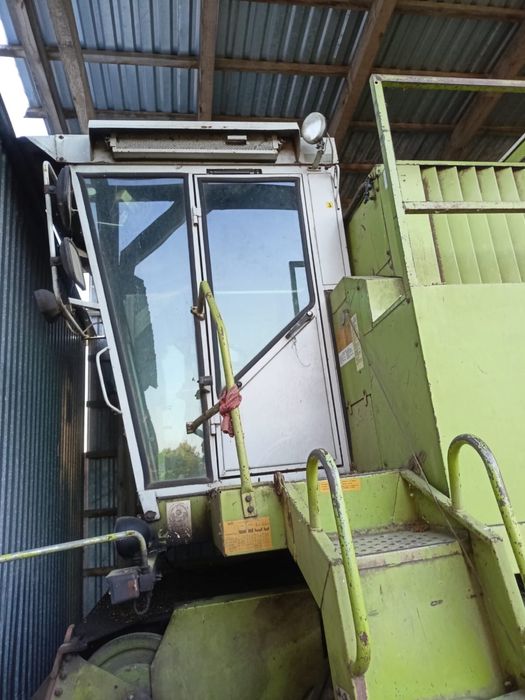 Claas dominator 85