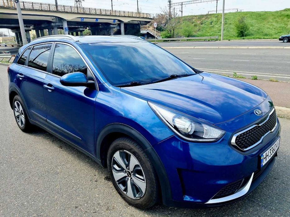 Kia Niro гибрид 1.6