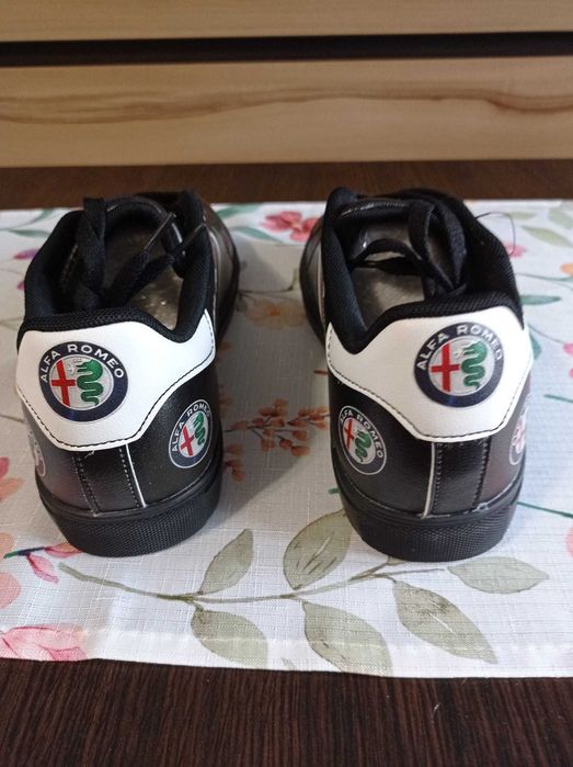 Buty sportowe Alfa Romeo