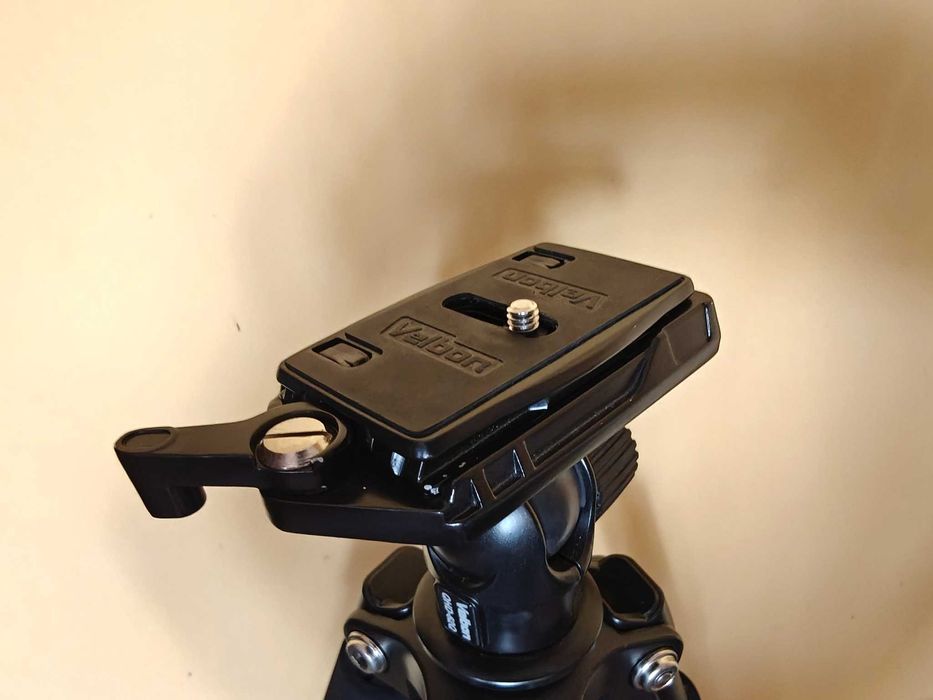 Statyw Velbon Sherpa 803R – solidny, niezawodny, gotowy do pracy!