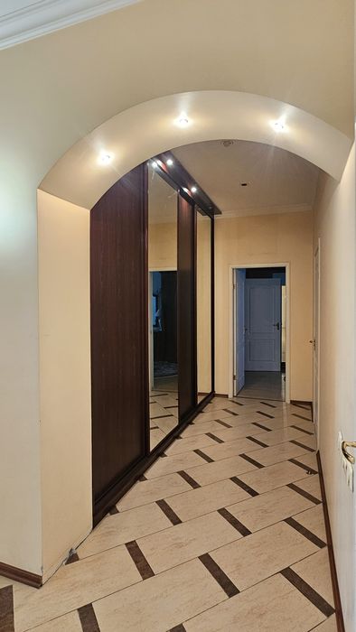 Оренда 3к квартири, метро Палац Україна, Антоновича 140