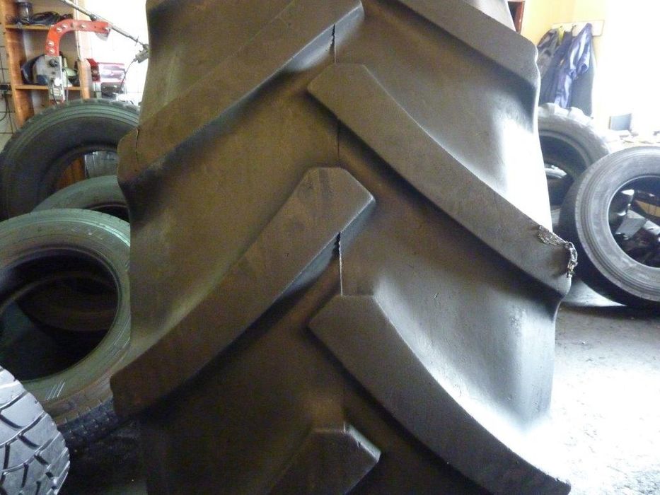 Opona używana rolnicza 460/85R42 18.4R42 CONTINENTAL 1400zł W1598