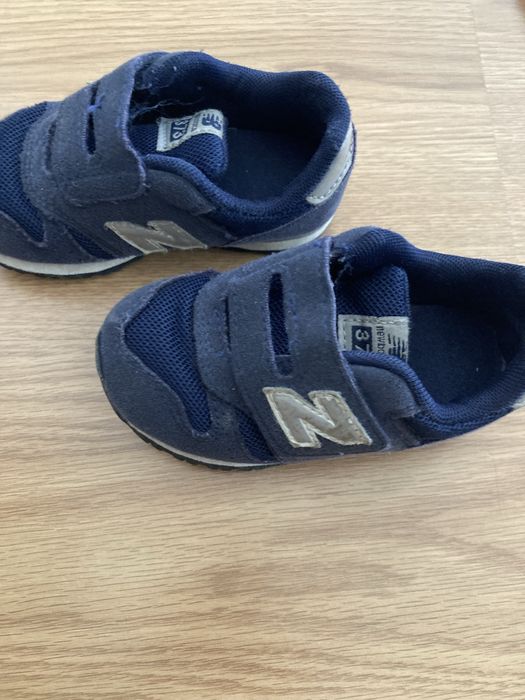 Tenis New Balance tamanho  22,5