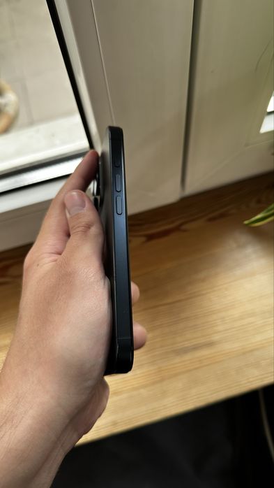 Iphone 15 pro niebieski 128gb
