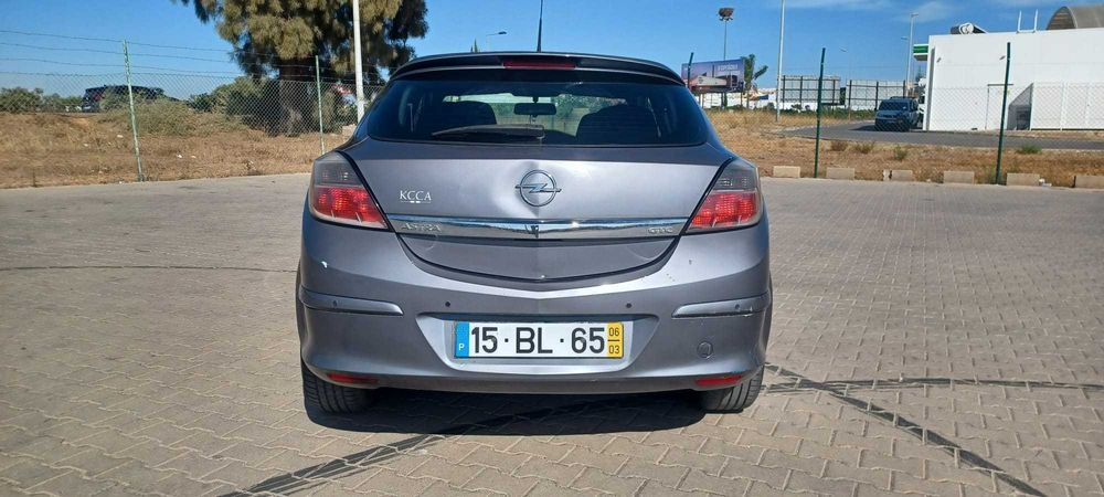 Opel Astra GTC 1.3 CDTI