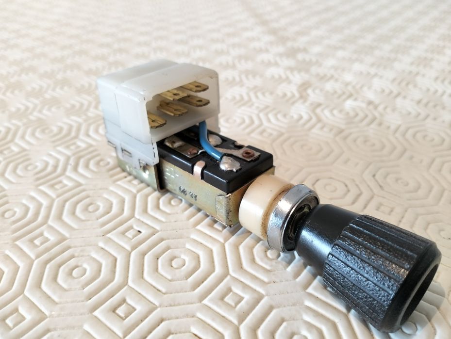 Interruptor/ Comutador Escovas Datsun 510