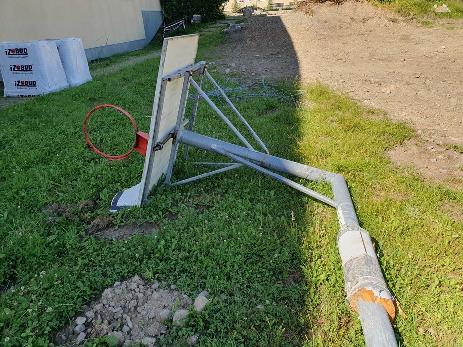 profesjonalne stelaże do kosza z regulacją wysokości 2 szt. z Orlika