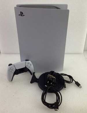 Consola PlayStation 5 com 1 comando cabos e 4 jogos com garantia