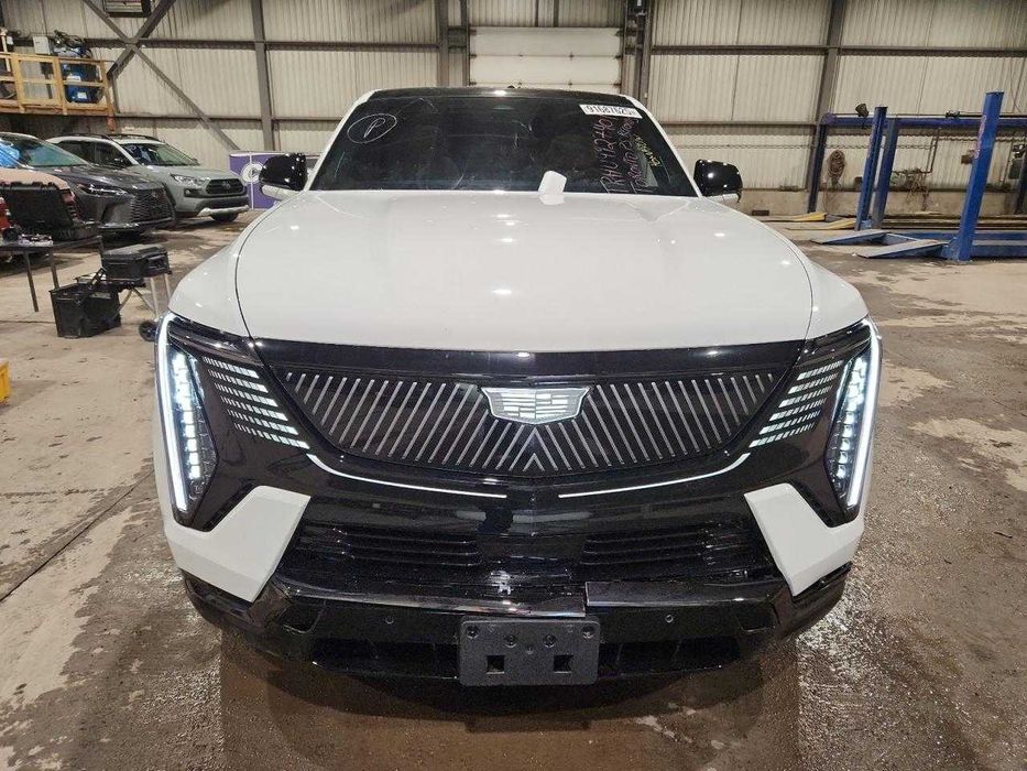 2025 CADILLAC Escalade IQ SPORT-2