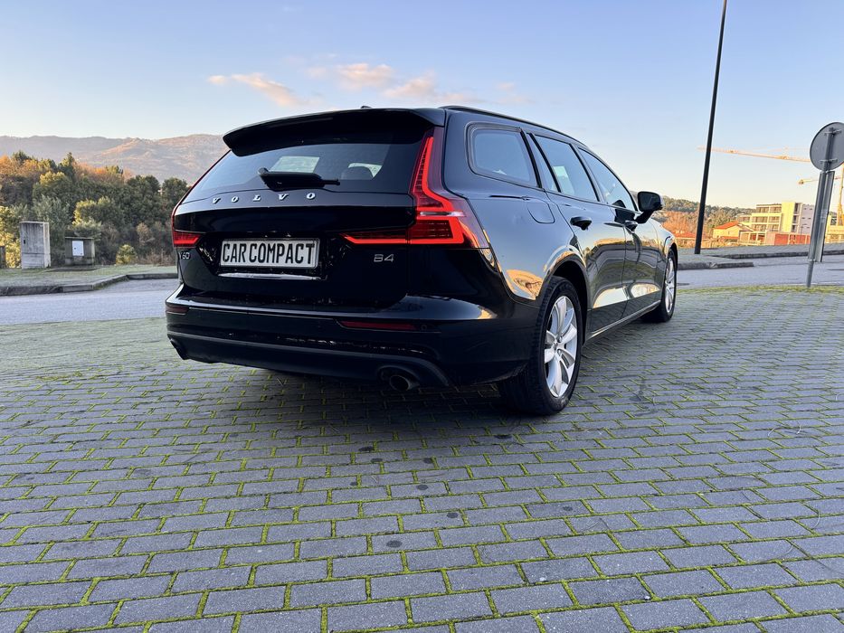 Volvo v60 B4 gertronic 197 cv
