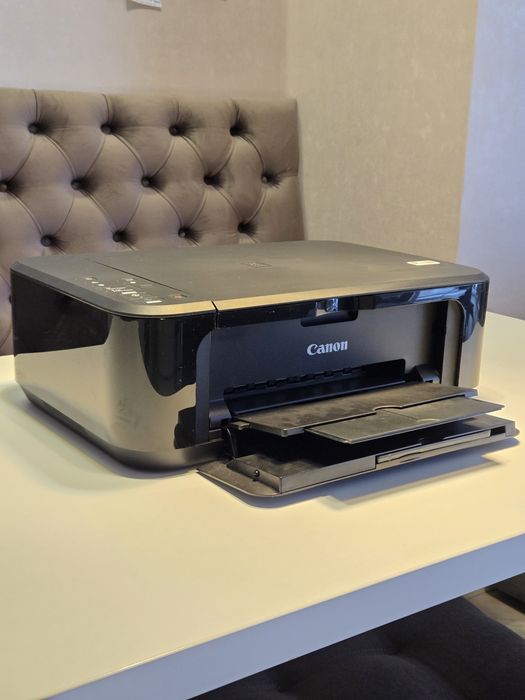 Продам БФП Canon Pixma MG3640.  Ідеальний стан!