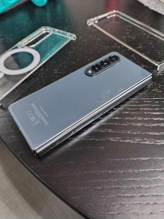 Samsung Galaxy Z Fold 4  256 Gb  12GB RAM C/Novo  ver descrição
