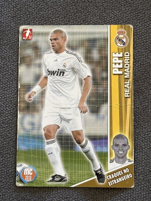 Carta craques no estrangeiro da coleção Megacraques 2010 Panini