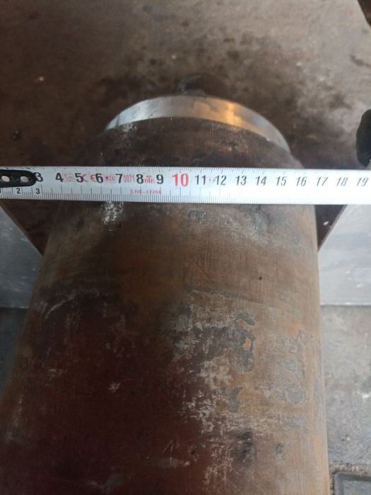 Sprzedam siłownik wywrotu ciężarowy