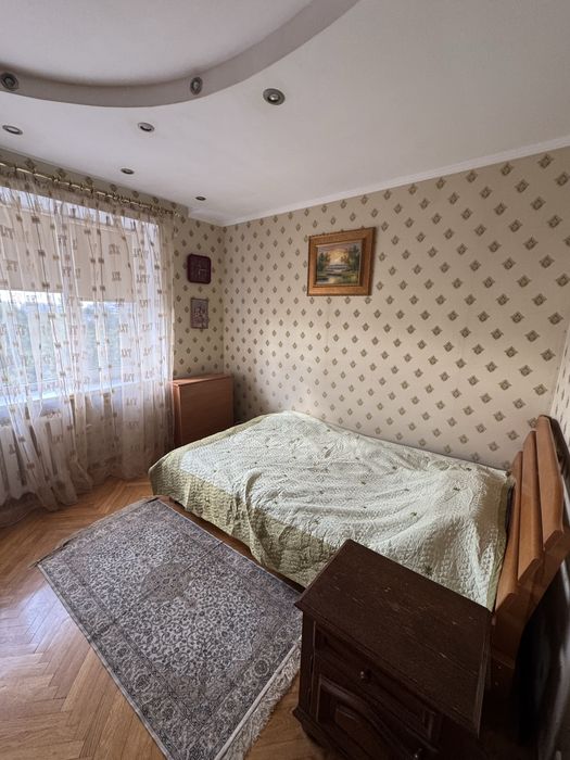 Срочно Продам 3 комнатную квартиру в центре пр.т Мира