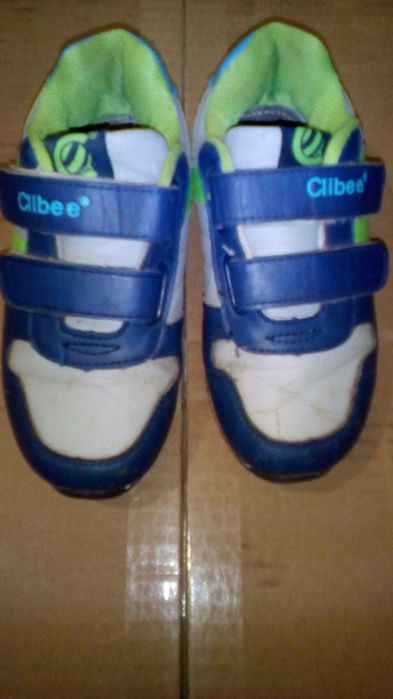 Кроссовки.       .