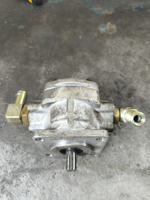 Насос Volvo Mitsubishi s3l2 код 5-7046AL 930