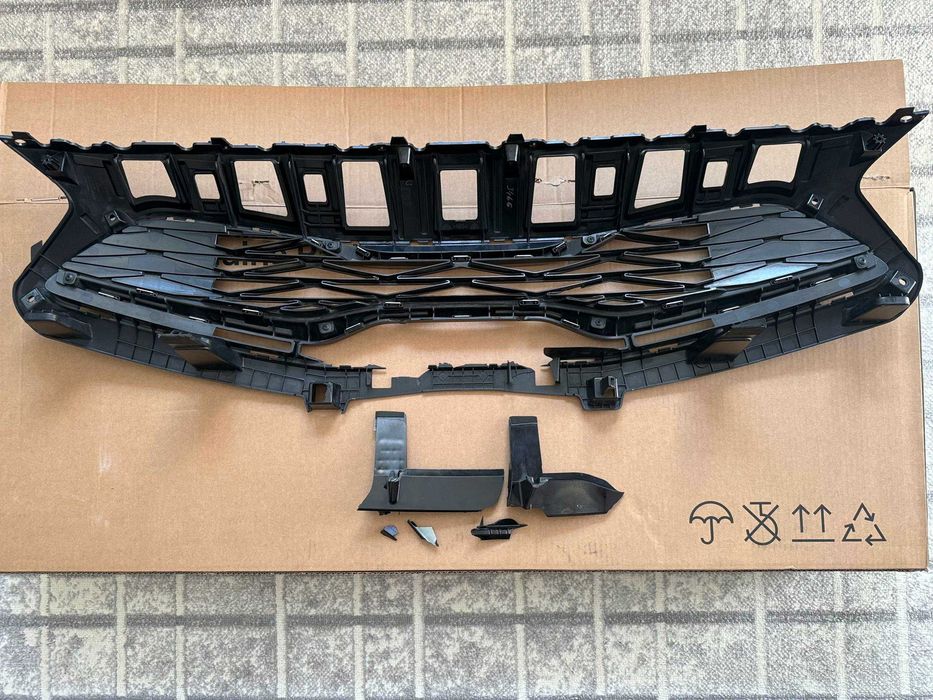 KIA Ceed 3 (рестайлінг 2021-) решітка радіатора 86350-J7DB0