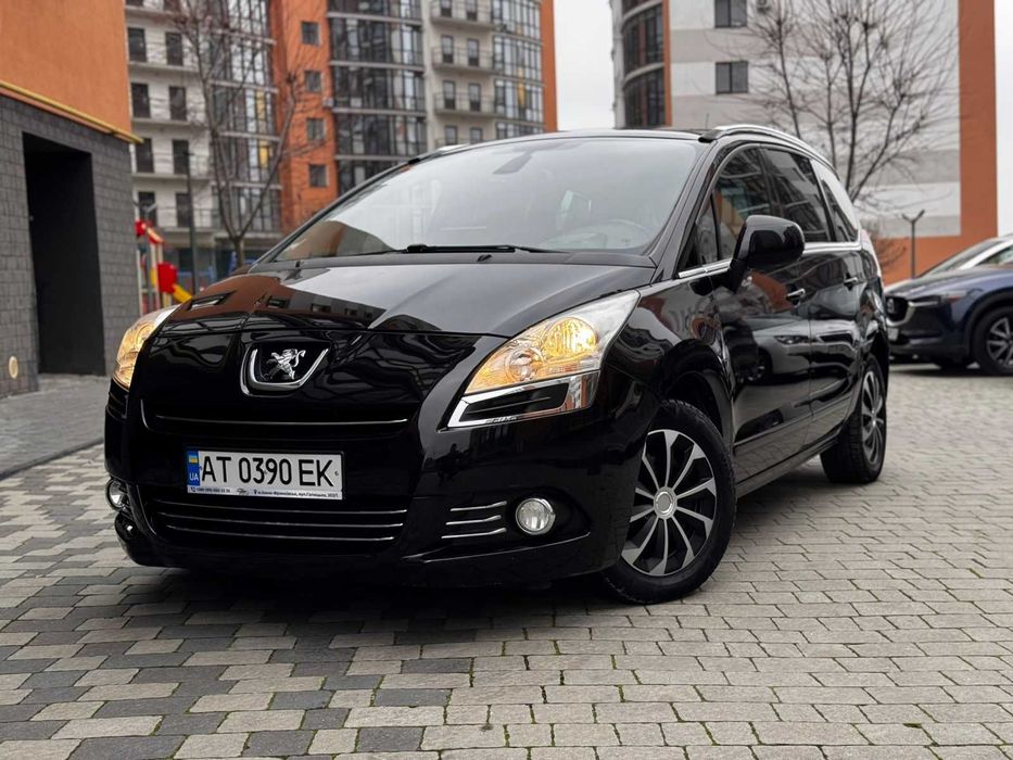Peugeot 5008 2011