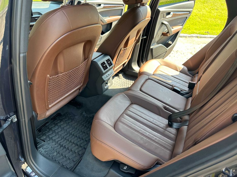 Audi Q5 2020 VIN WA1ANAFY1L2090335 фото оголошення 10 з 21