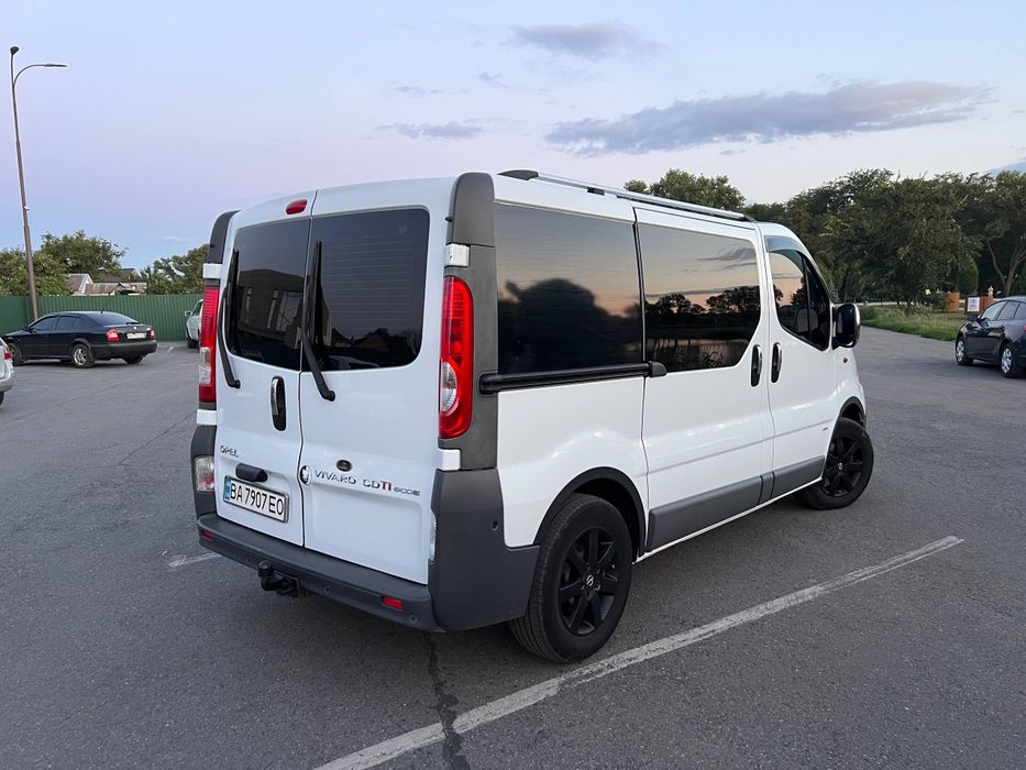 Продам OPEL Vivaro