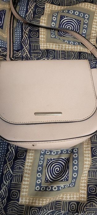 Сумка жіноча  молочна,,чорна