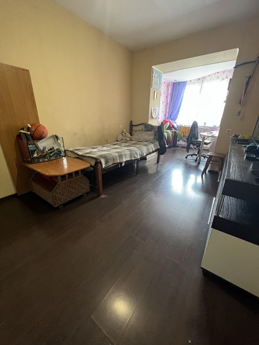 Продаж 2 кімн квартира  60 м2Світло не вимикають, газове опал