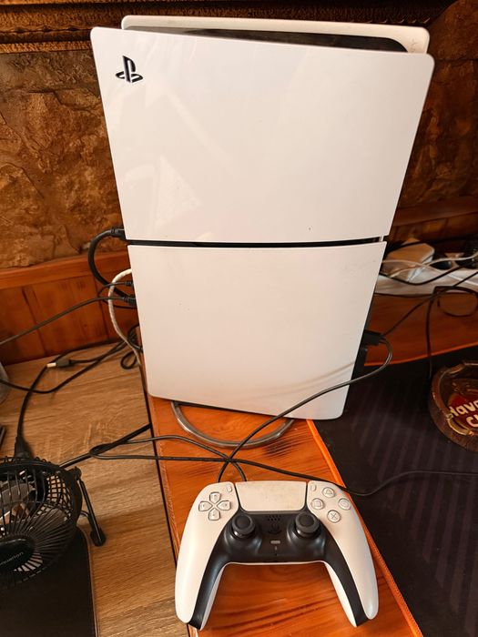 PlayStation 5 Slim com leitor CD