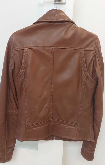 Casaco em pele Massimo Dutti