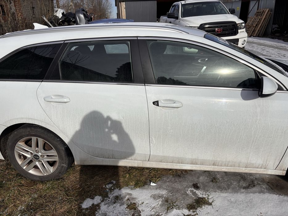 kia Ceed III 3 Kombi Drzwi Prawe Przednie Prawy Przód +tyl komplet WD
