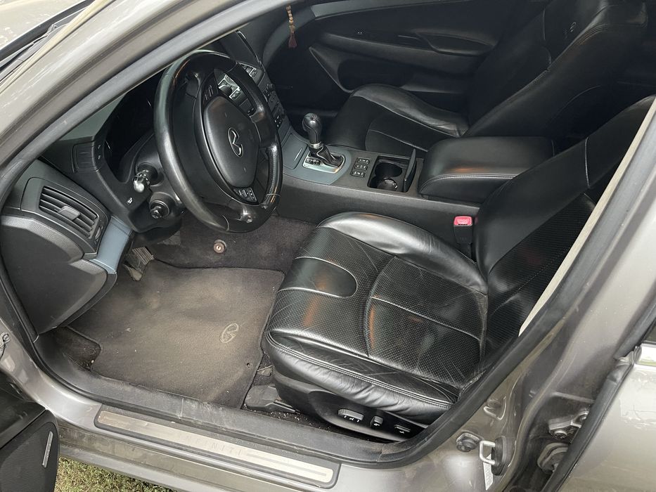 Продам Infiniti G35
