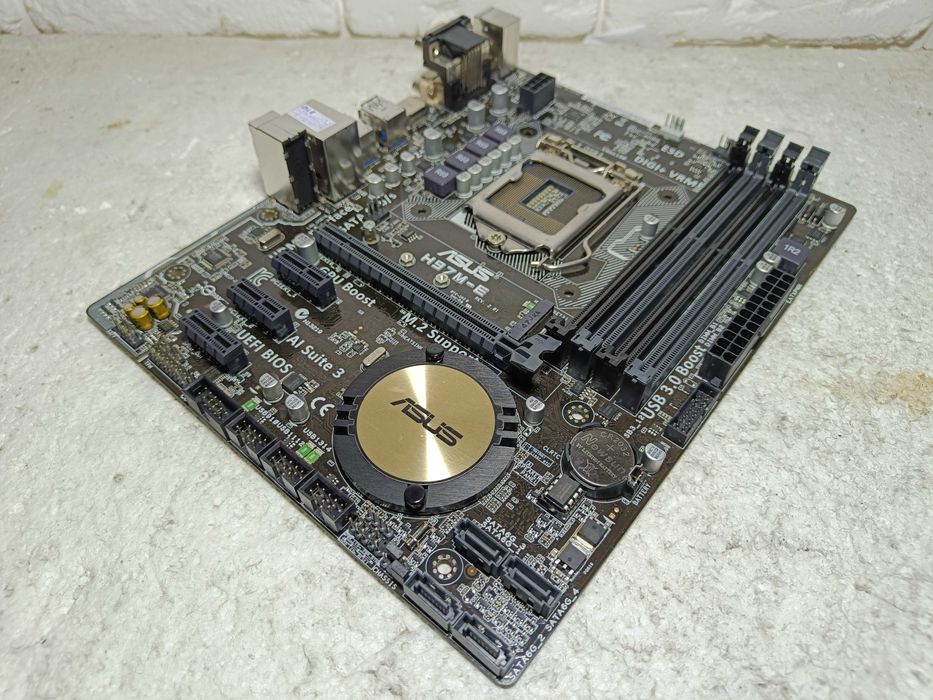 ТОПОВА Материнська плата ASUS H97M-E - LGA1150 - з M2 слотом під SSD!