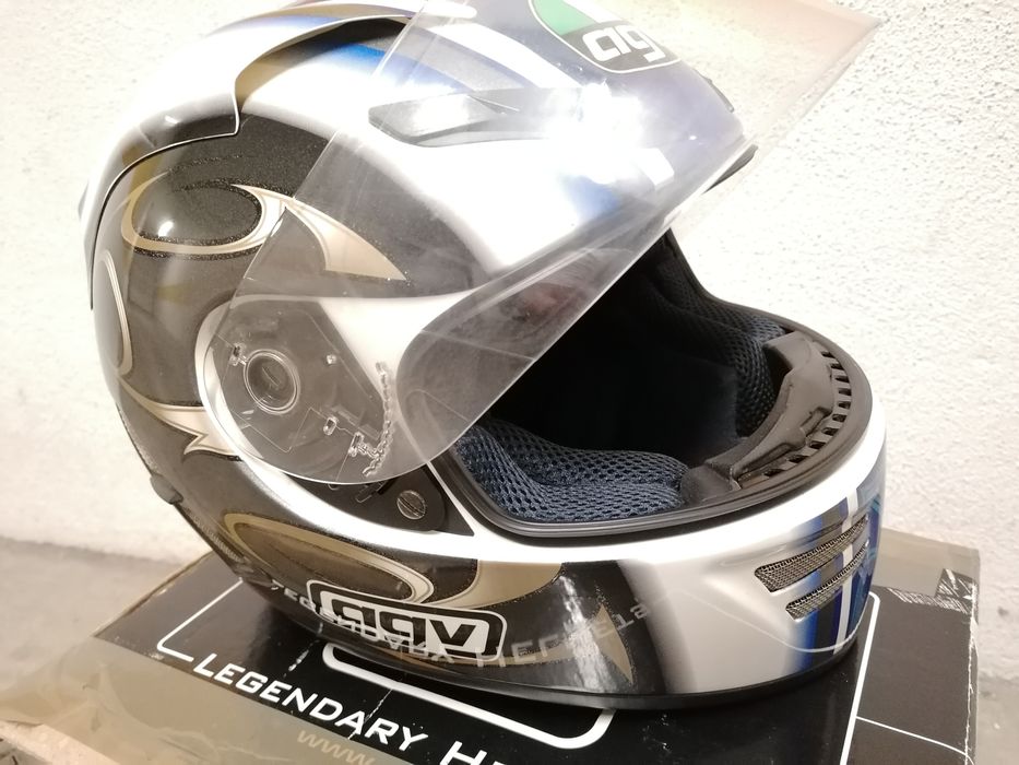 Capacete AGV Tamanho M, Muito Bom Estado!